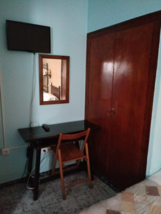 Hostal Can Marines Sant Carlos de la Ràpita Екстериор снимка